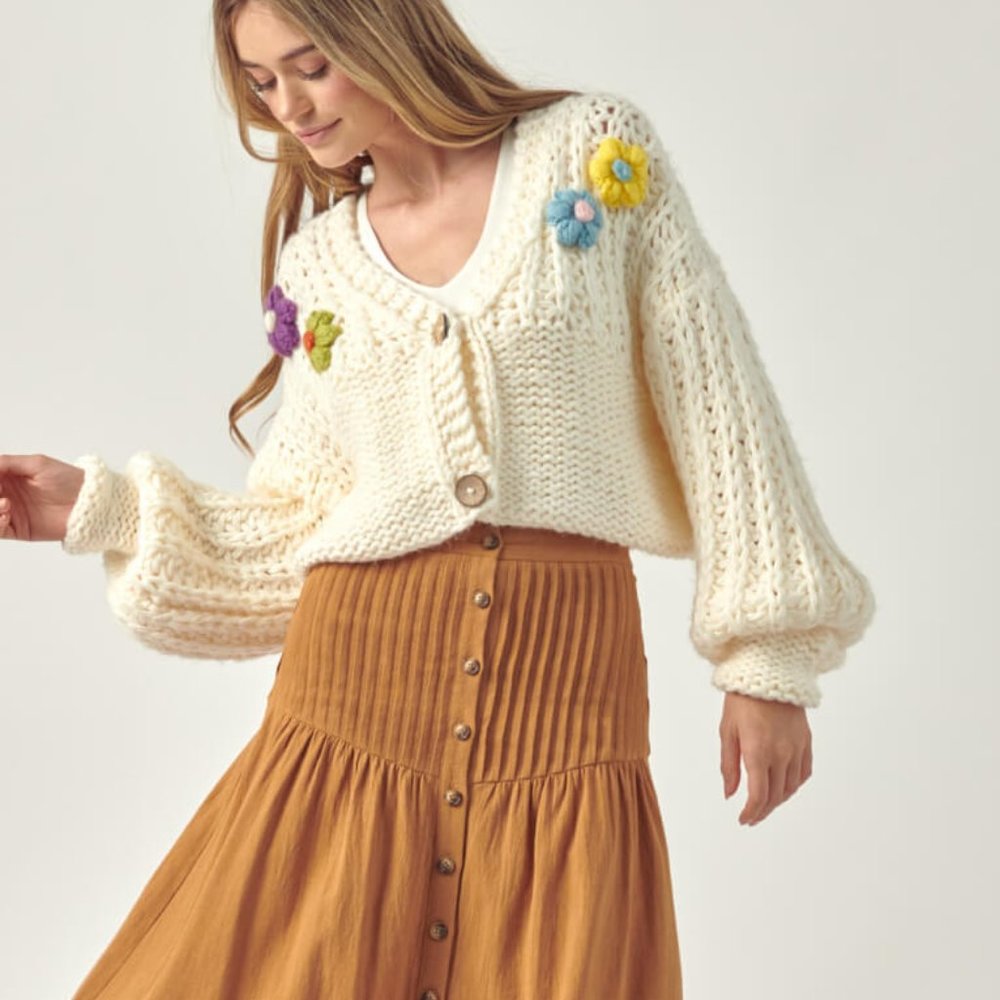 Petal Dew Flower Detail Button Front V-Neck Cardigan Ivory